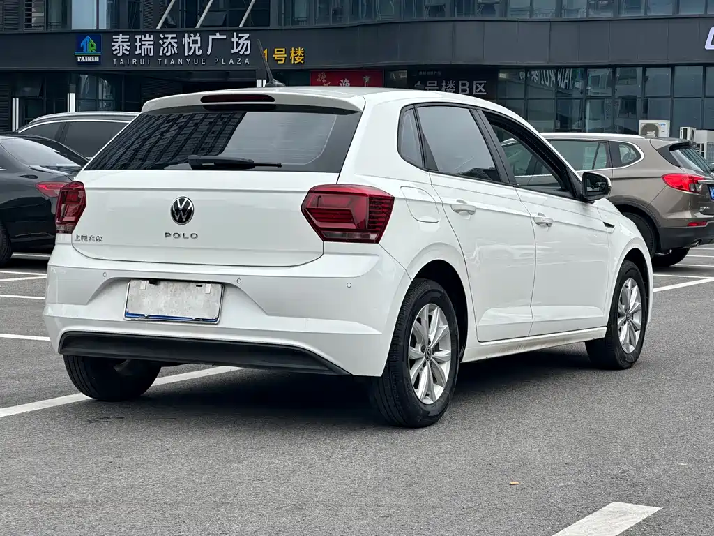 Volkswagen Polo — миниатюра 7