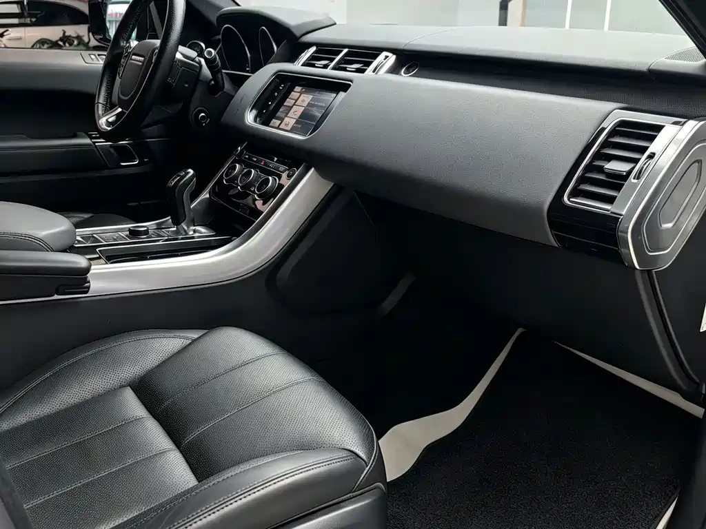 Land Rover Sport — миниатюра 9