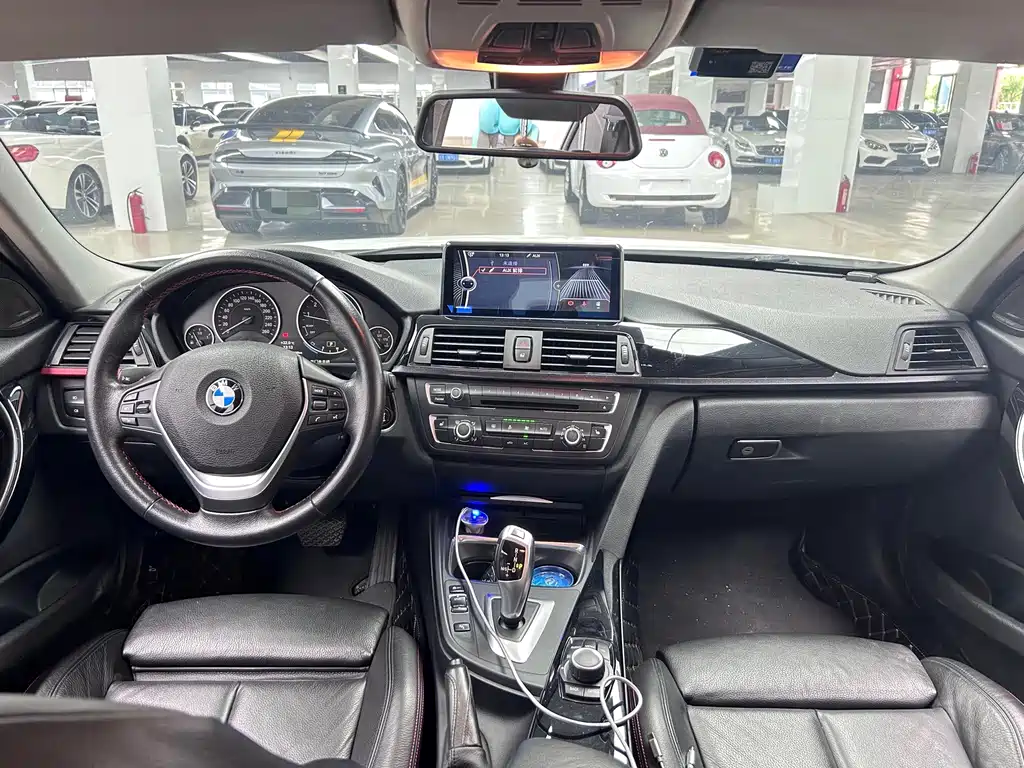 BMW 3 Series — миниатюра 12