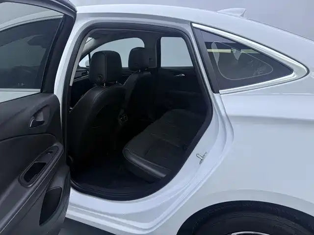 Buick Verano — миниатюра 8