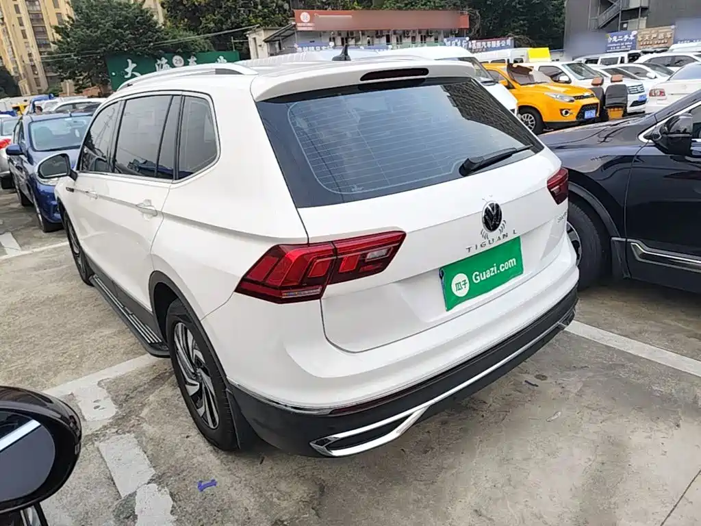 Volkswagen Tiguan L — миниатюра 5
