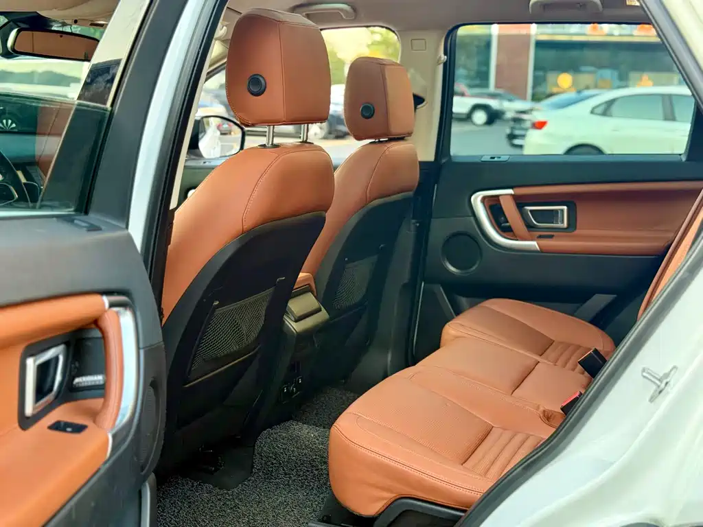 Land Rover Discovery Sport — миниатюра 11