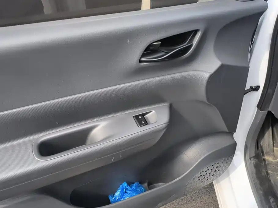 Wuling Hongguang EV — миниатюра 7