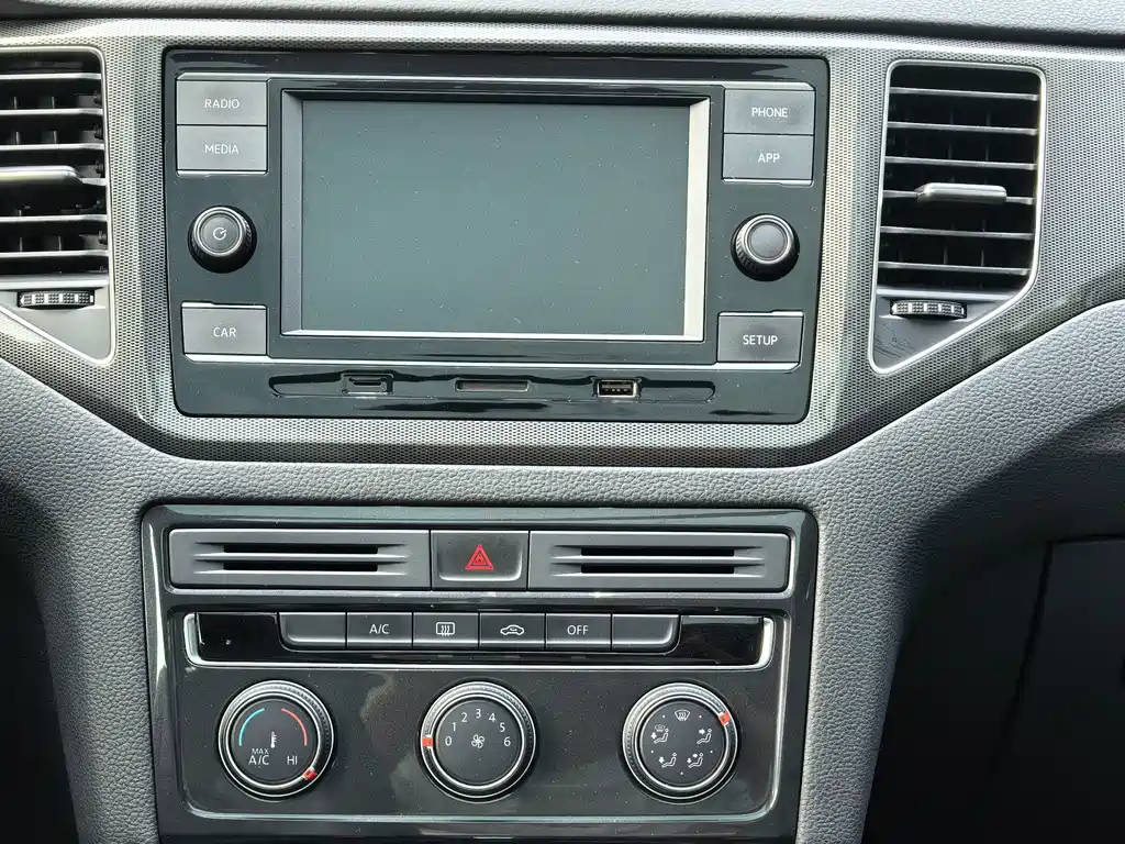 Volkswagen Golf Sportsvan — миниатюра 13