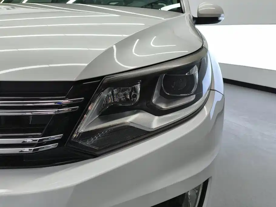Volkswagen Tiguan — миниатюра 5