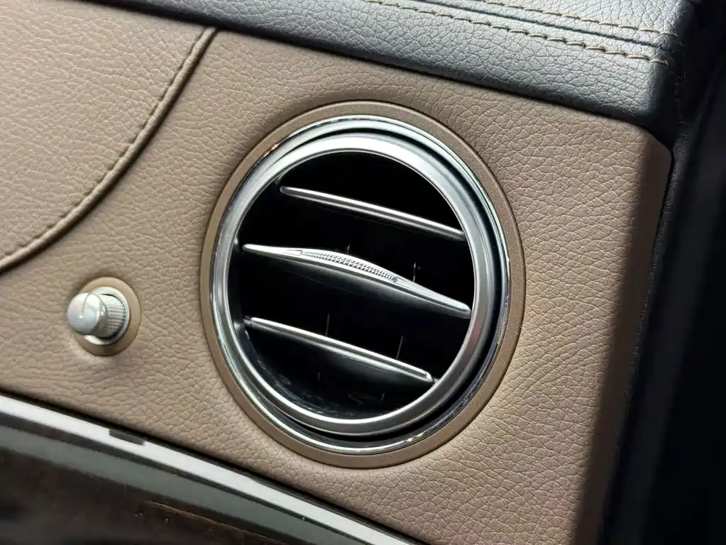 Mercedes-Benz S-Class — миниатюра 22