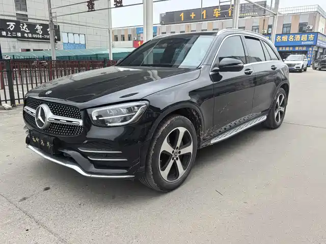 MERCEDES-BENZ GLC