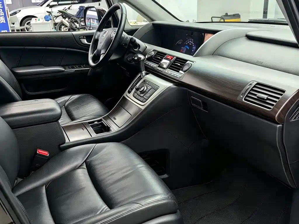 Honda Elysion — миниатюра 7