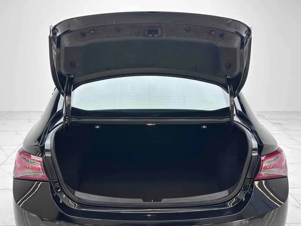 CHEVROLET MAI RUIBAO XL