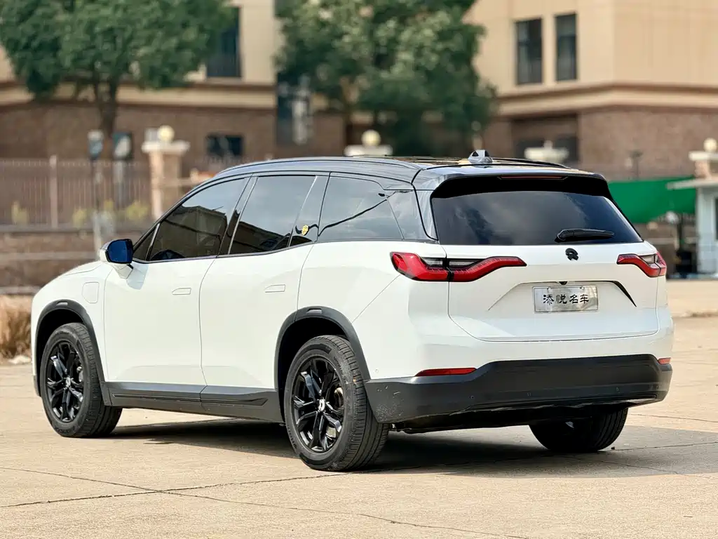 NIO NIO ES8