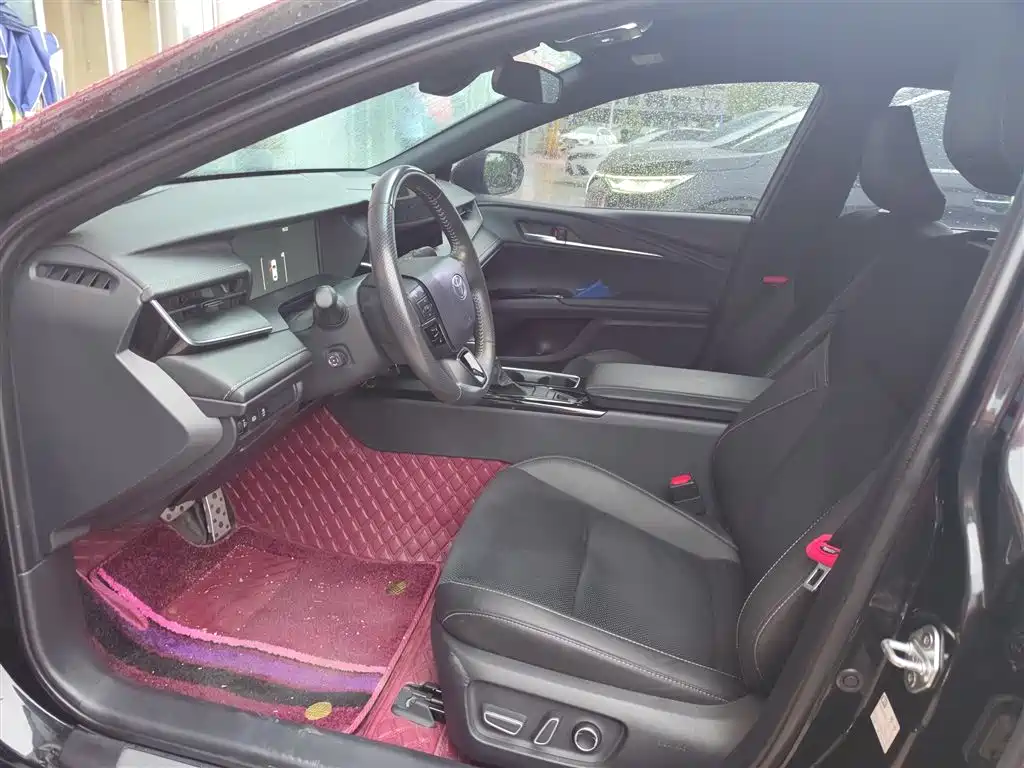 Toyota Camry — миниатюра 6