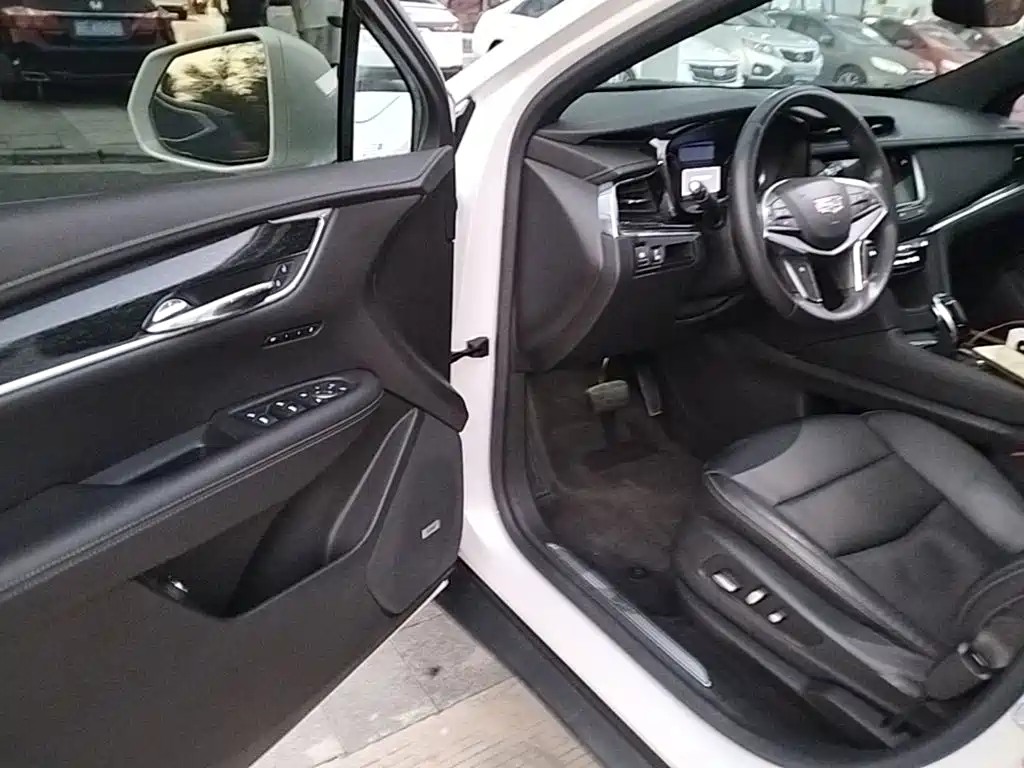 Cadillac XT5 — миниатюра 16