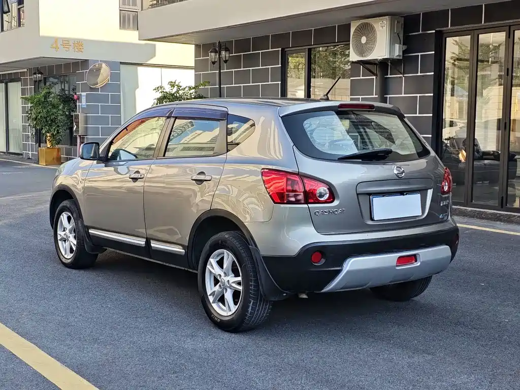 Nissan Qashqai — миниатюра 6