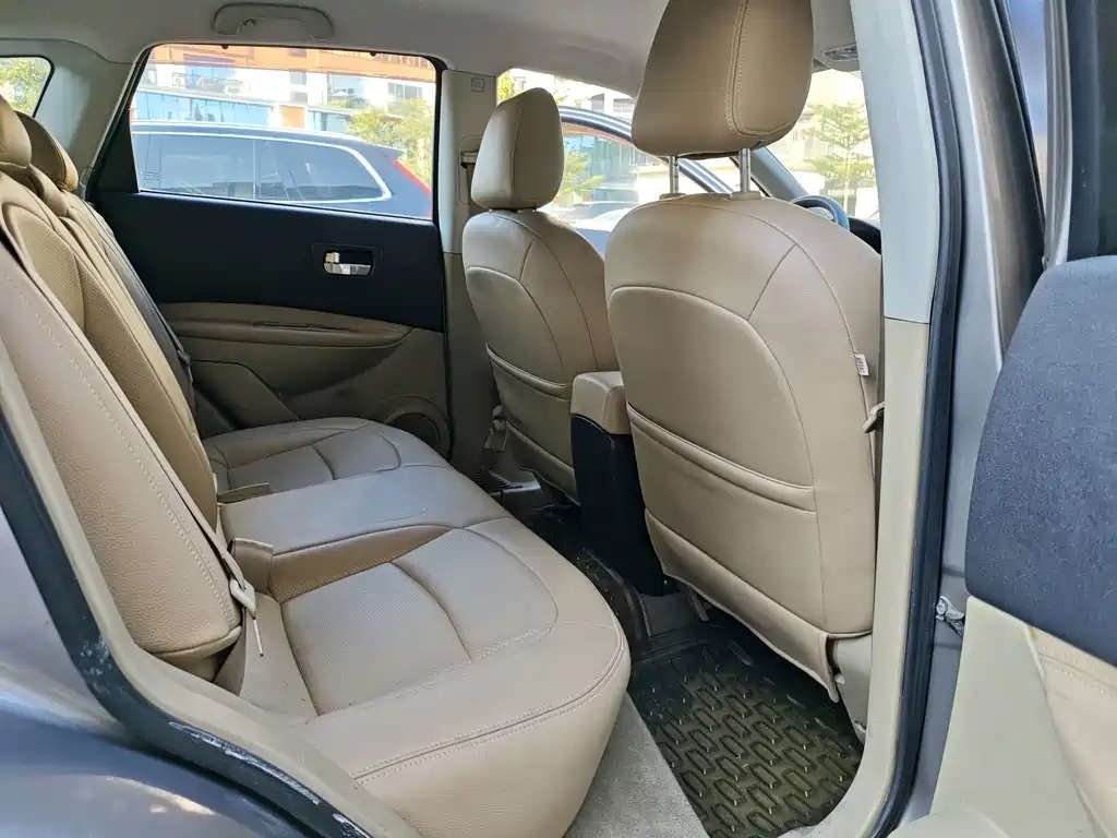 Nissan Qashqai — миниатюра 13