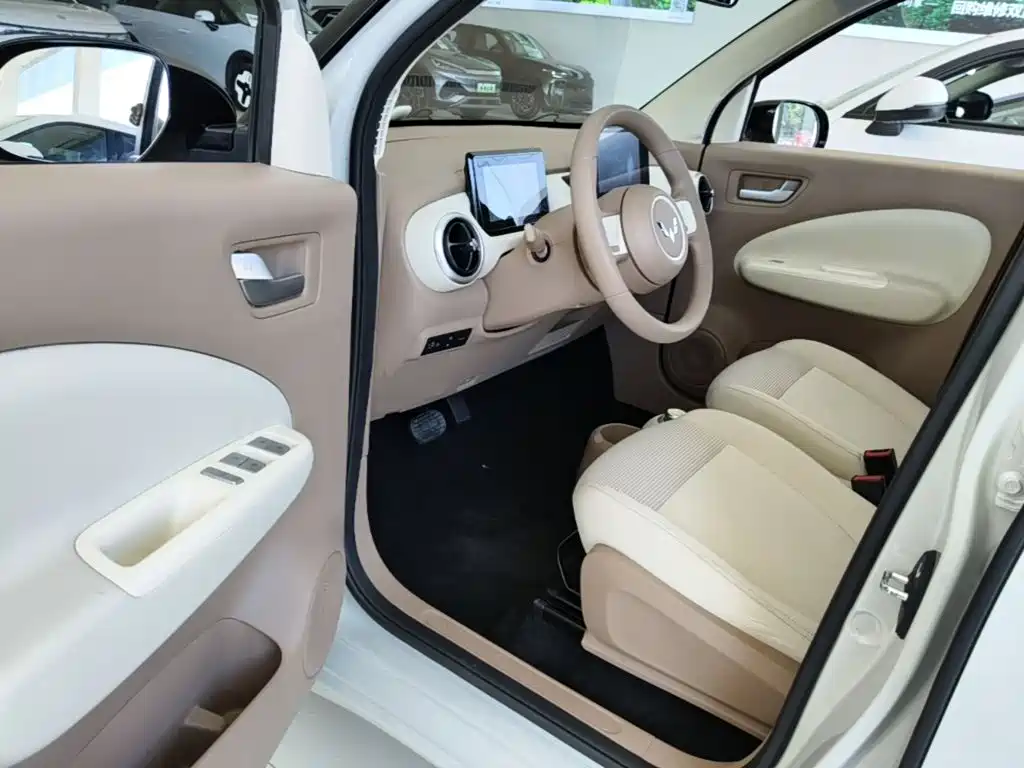 Wuling MINIEV — миниатюра 16