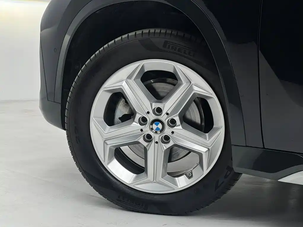BMW X1 — миниатюра 10