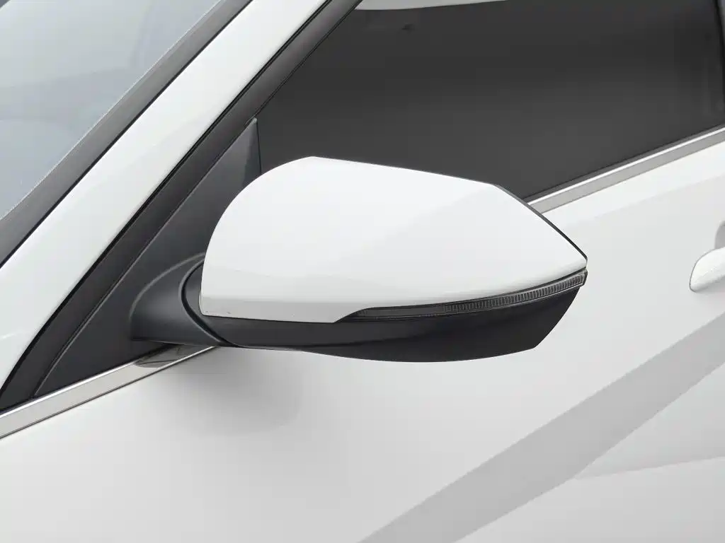 Hyundai Elantra — миниатюра 14