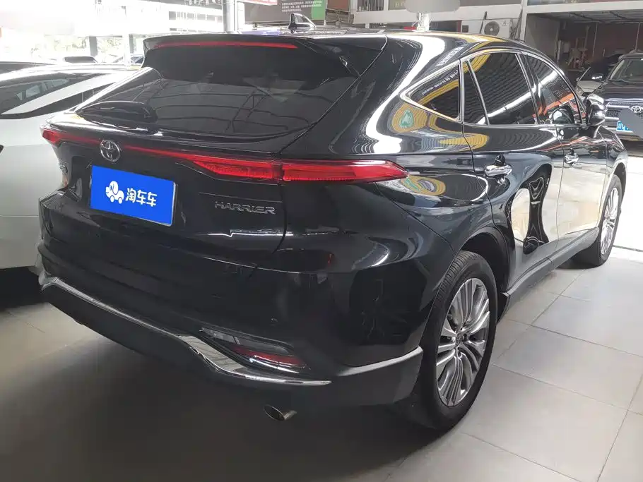 Toyota Harrier — миниатюра 3