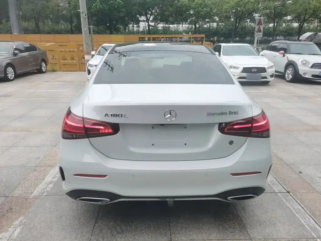 Mercedes-Benz A-Class — миниатюра 6