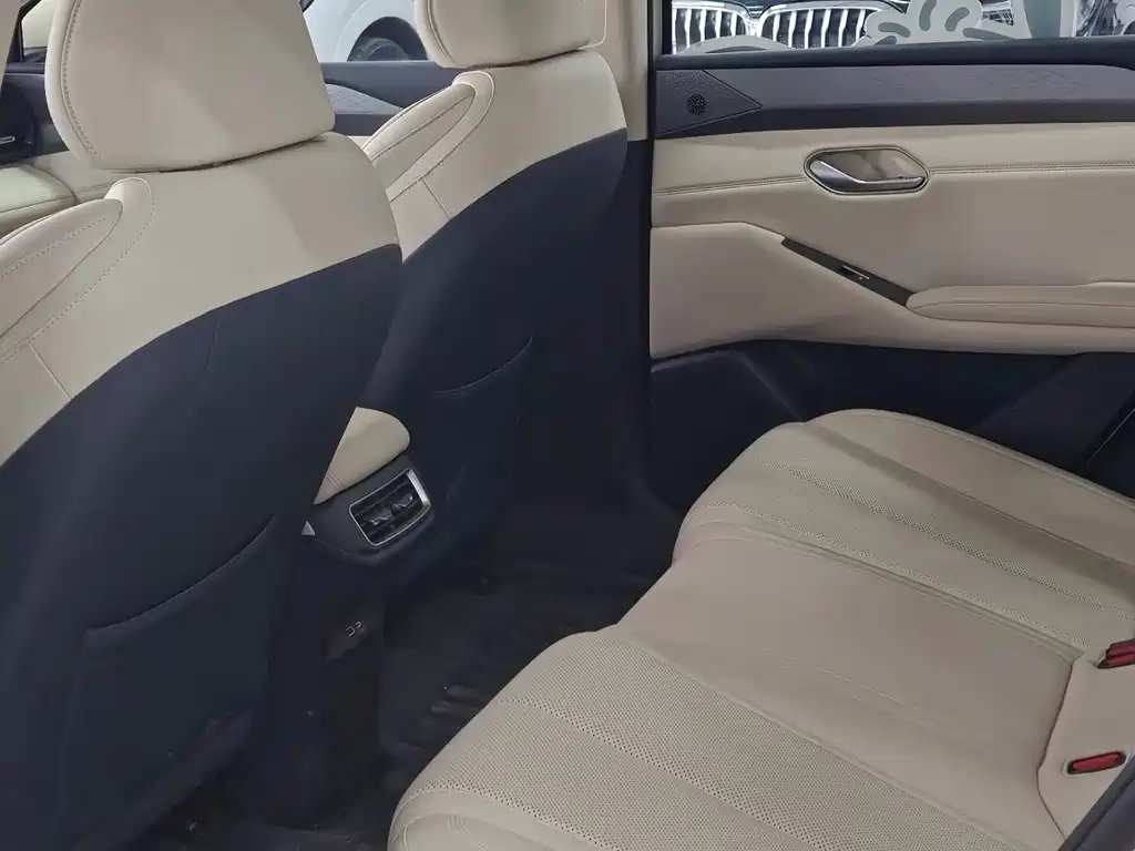 BYD Qin L — миниатюра 5