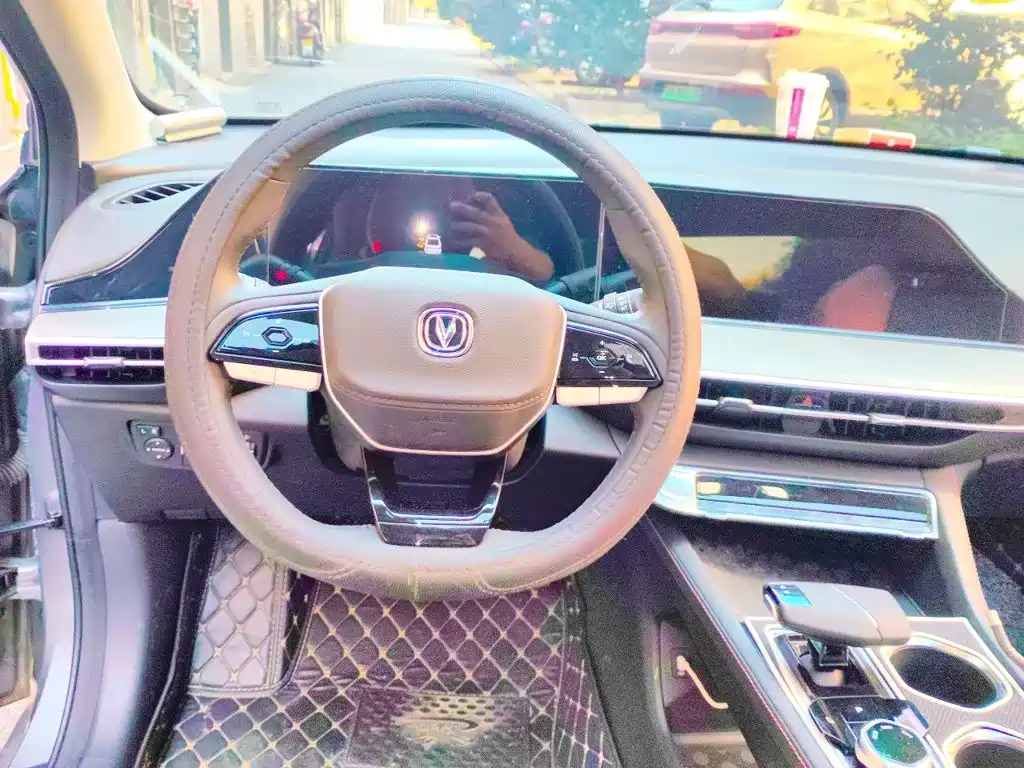 Changan Eado — миниатюра 6