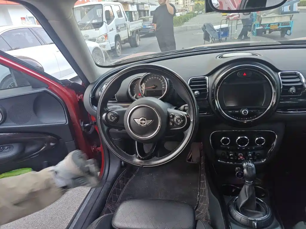 MINI Mini Clubman — миниатюра 6