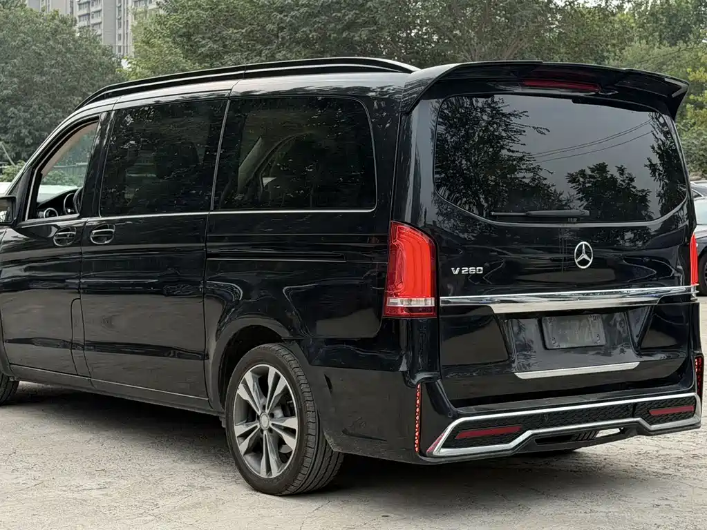 Mercedes-Benz V-Class — миниатюра 5