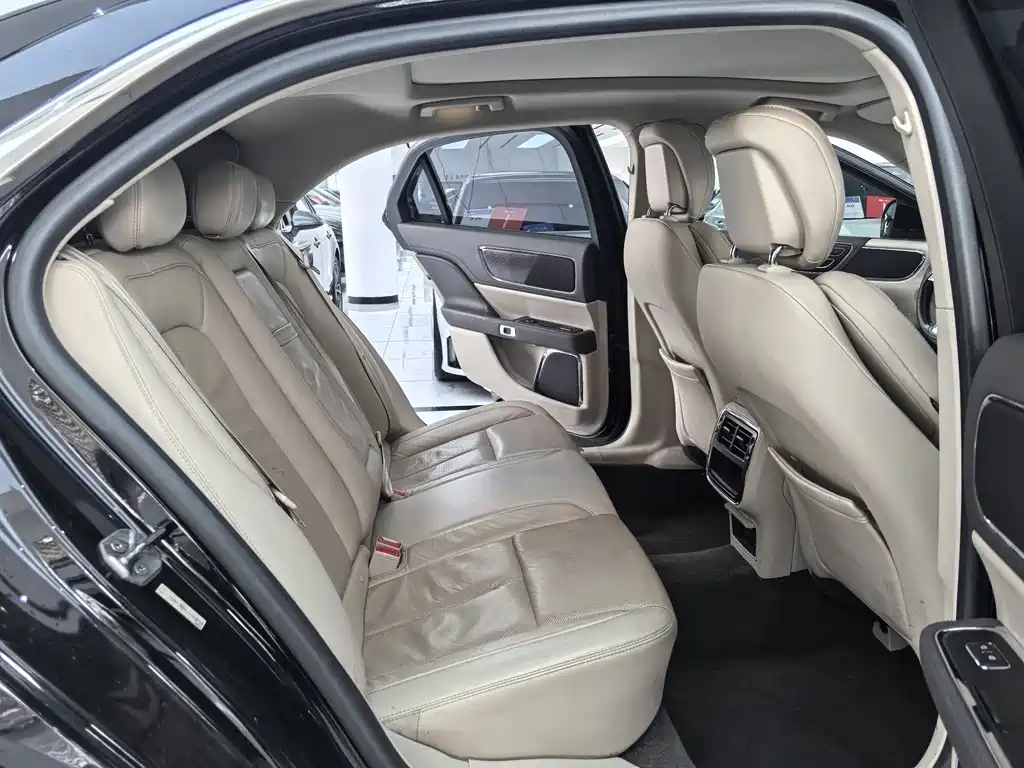 Lincoln Continental 2018 2.0T Premium