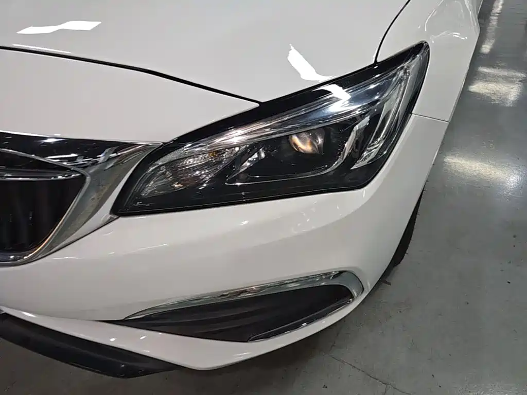 Buick Verano — миниатюра 24