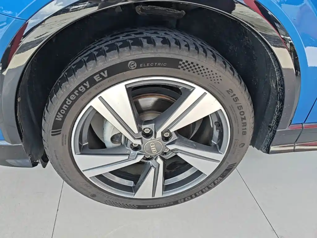 Audi Q2L — миниатюра 23