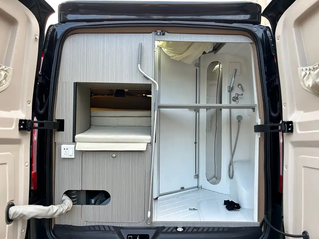 Ford Transit — миниатюра 22
