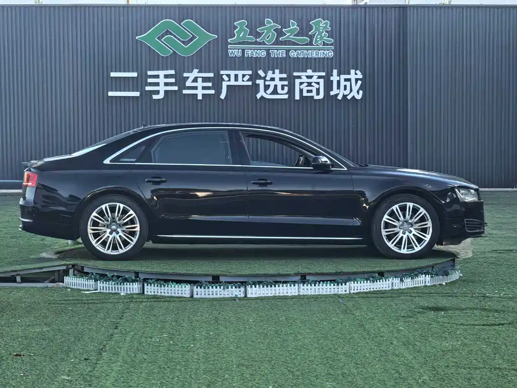 Audi A8 — миниатюра 4