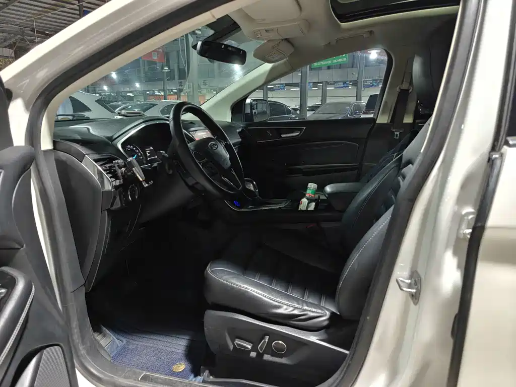 Ford Edge — миниатюра 3