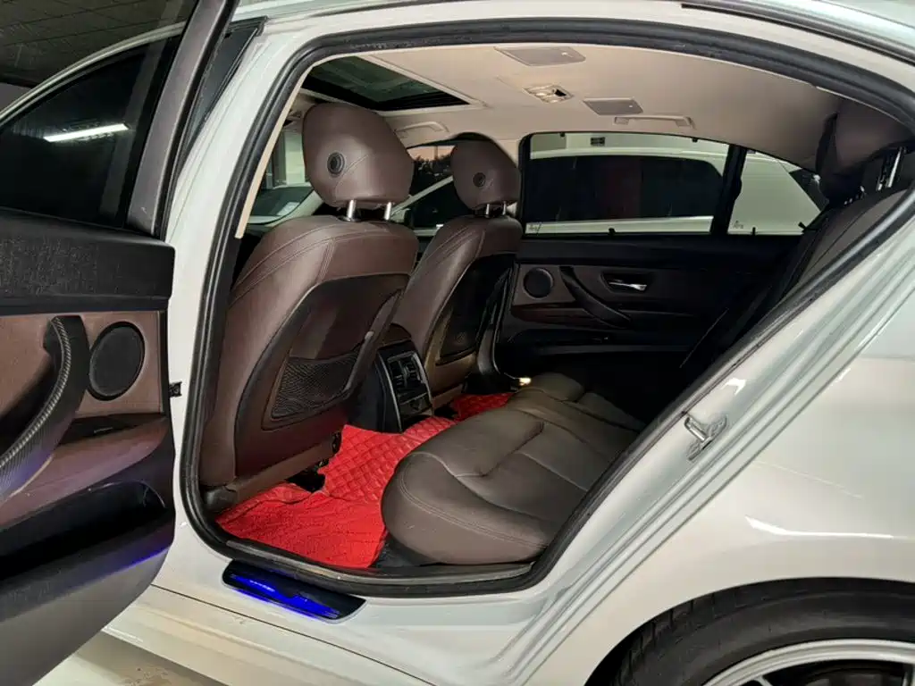 BMW 3 Series — миниатюра 14