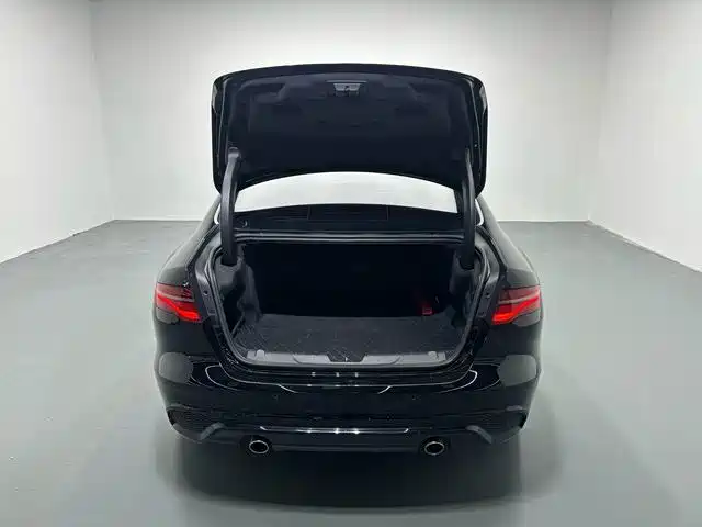 Jaguar XEL — миниатюра 10