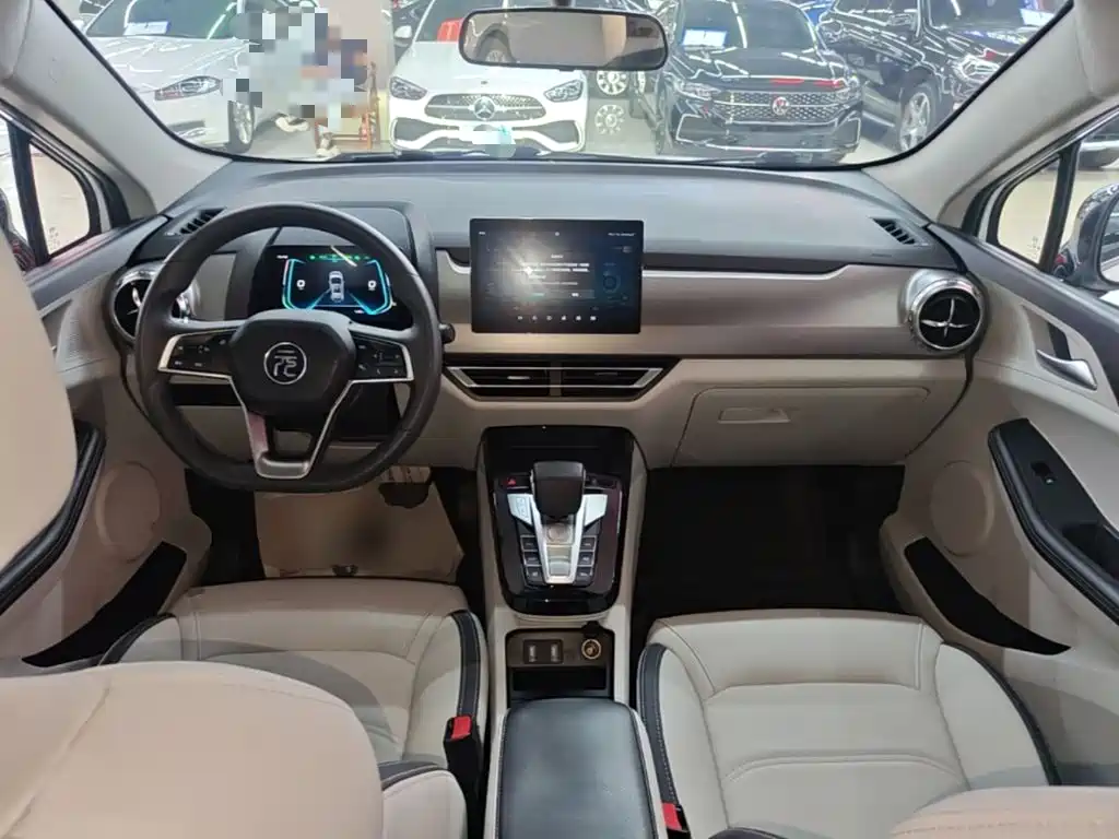BYD Yuan Pro — миниатюра 10