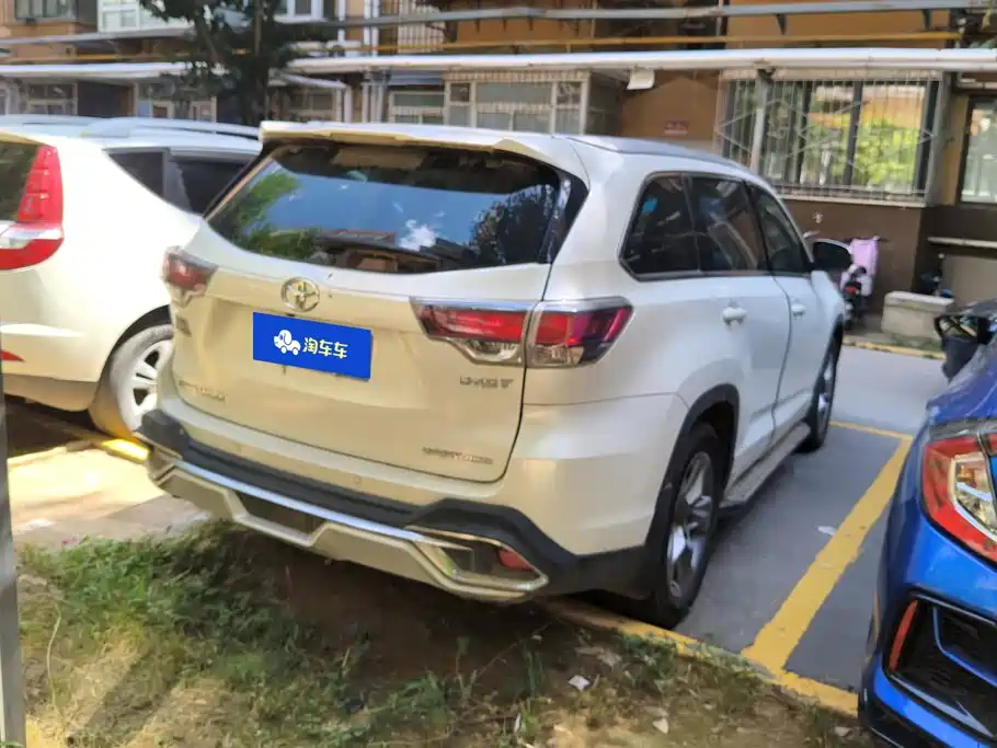 Toyota Highlander — миниатюра 3