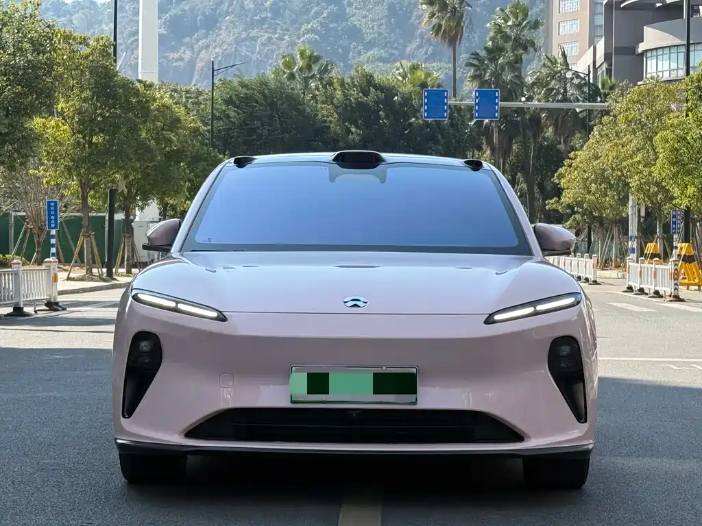 NIO NIO ET5