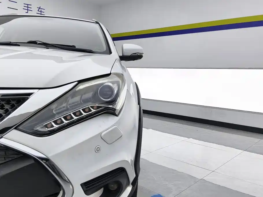 BYD Tang New Energy — миниатюра 5