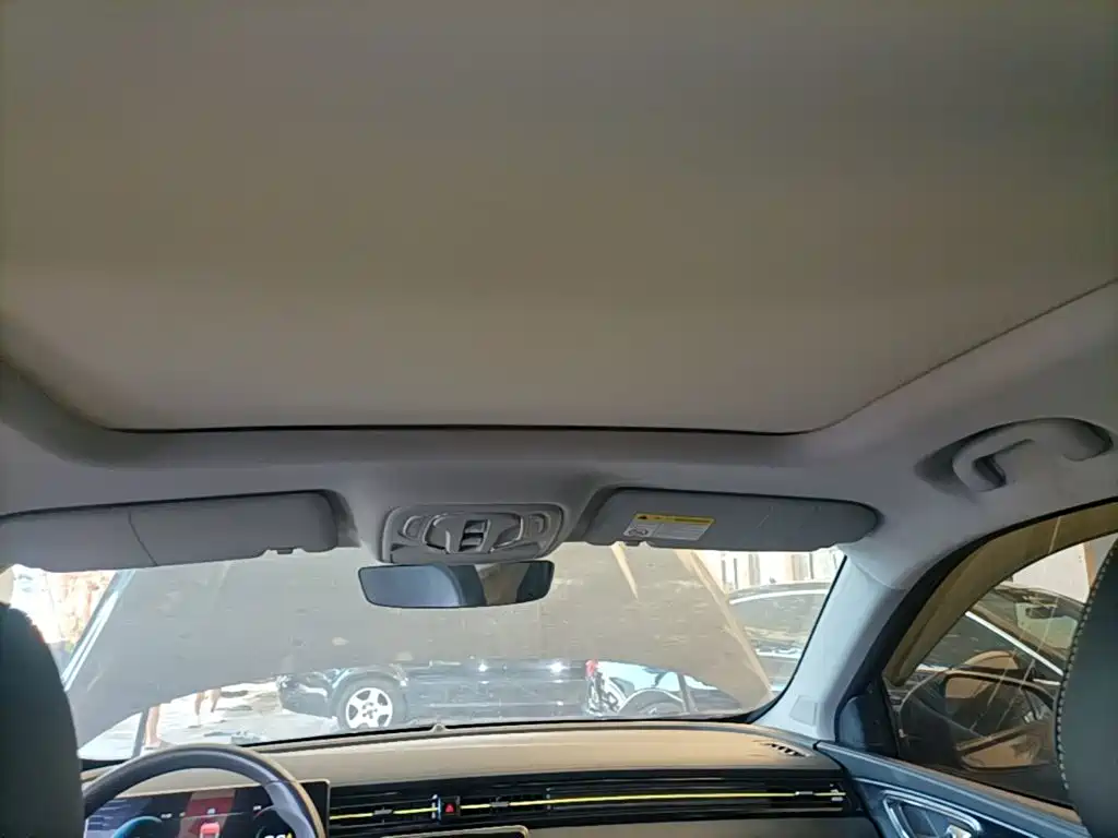 Roewe RX5 — миниатюра 18