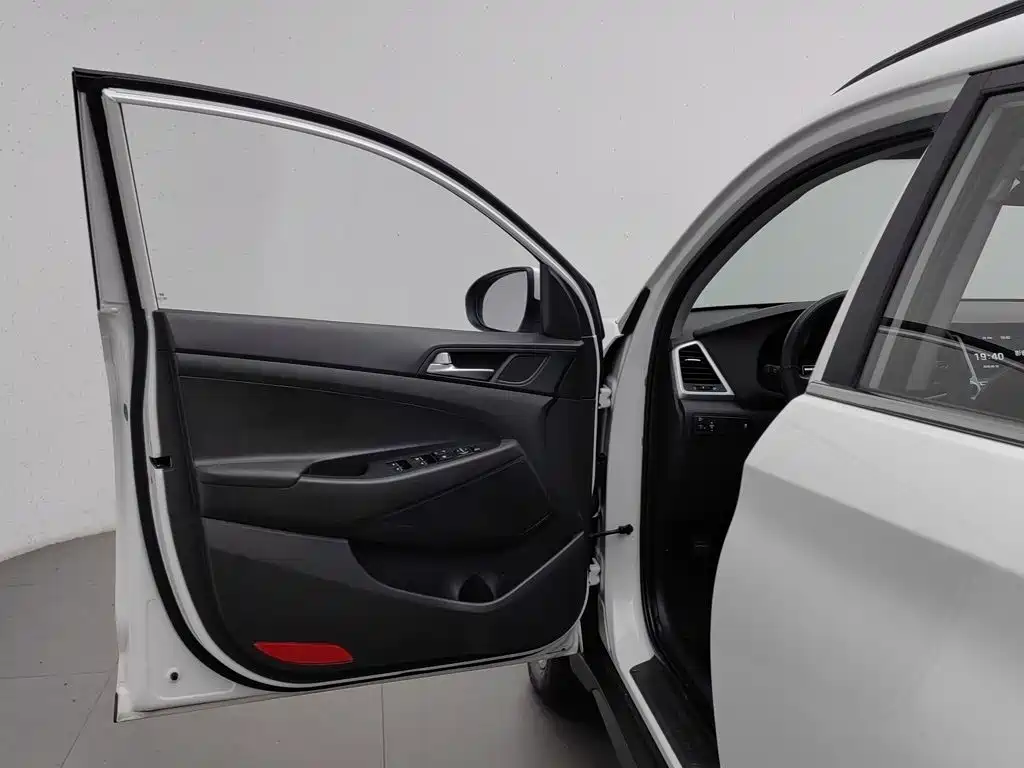 Hyundai Tucson — миниатюра 8