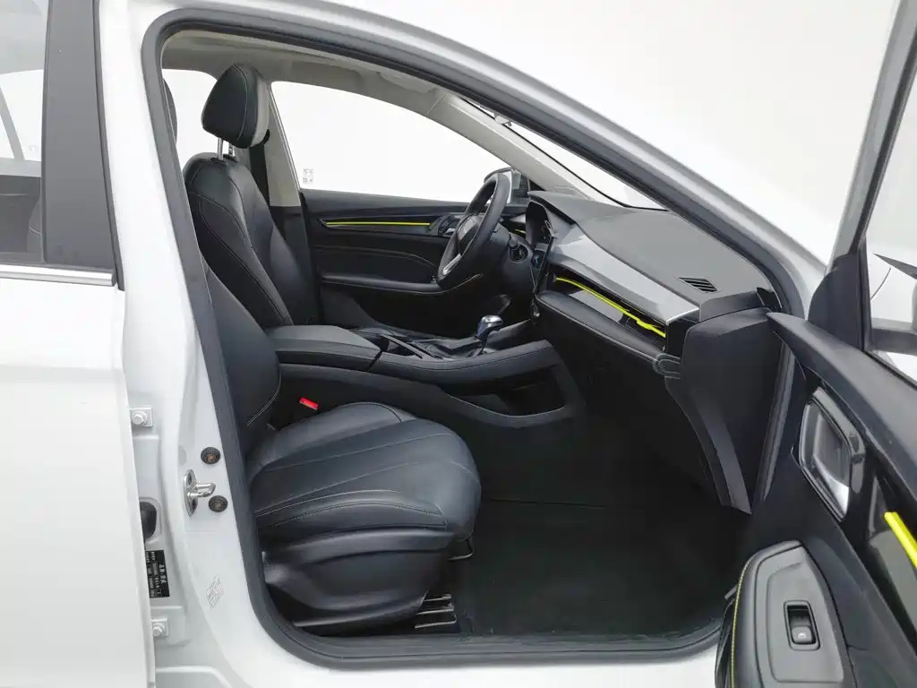Roewe i5 — миниатюра 23