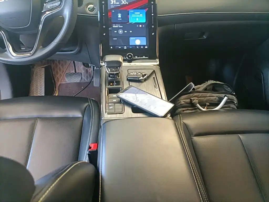 Roewe RX5 — миниатюра 14