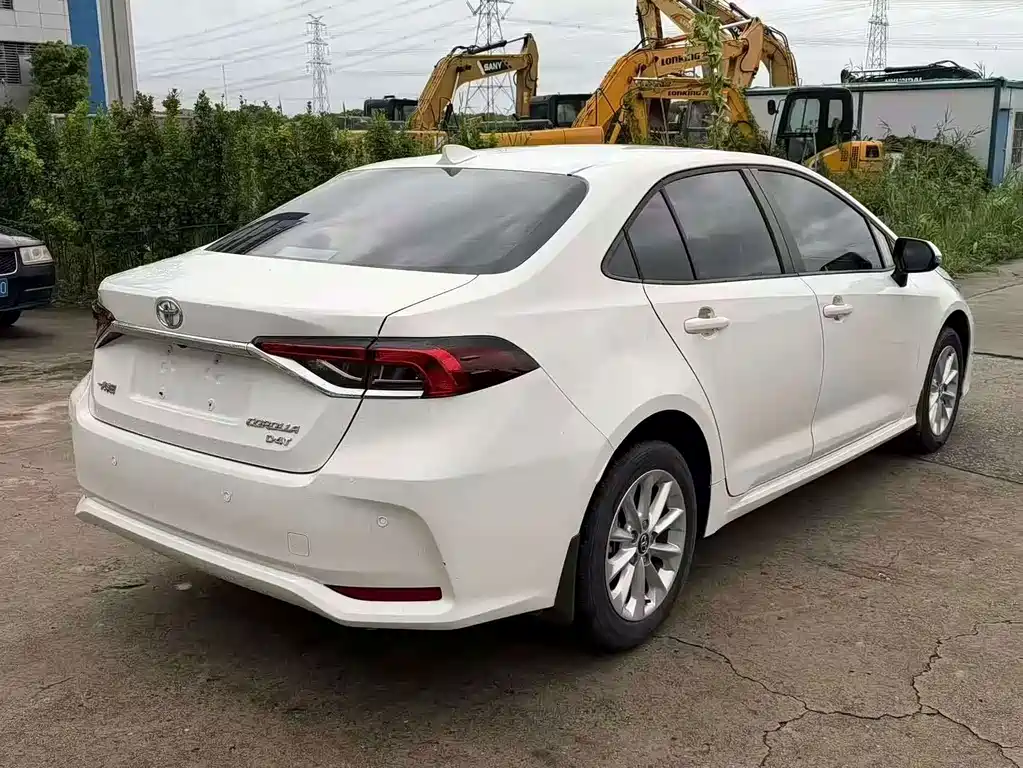 Toyota Corolla — миниатюра 8