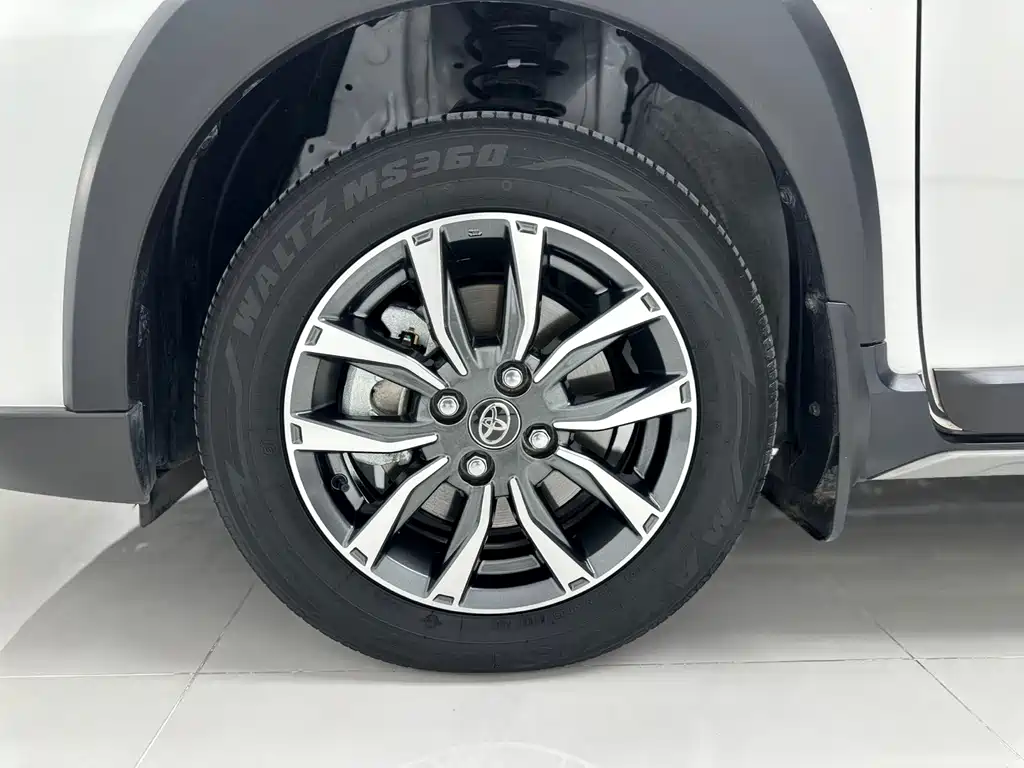 Toyota Yaris L — миниатюра 13