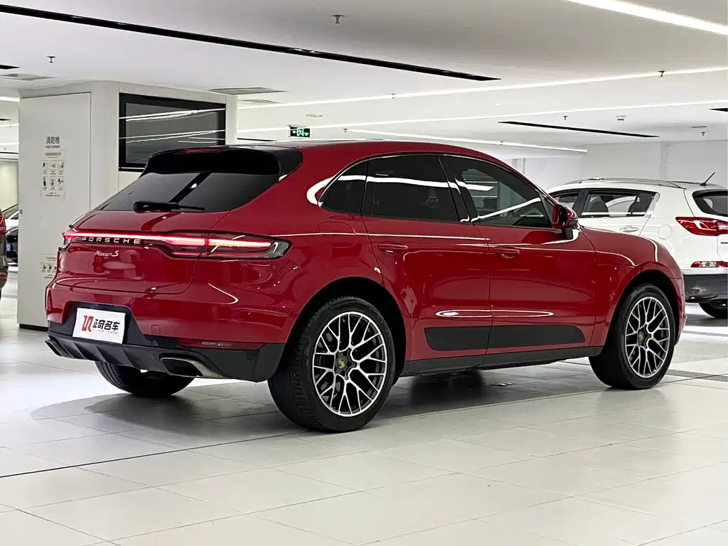 Porsche Macan — миниатюра 4