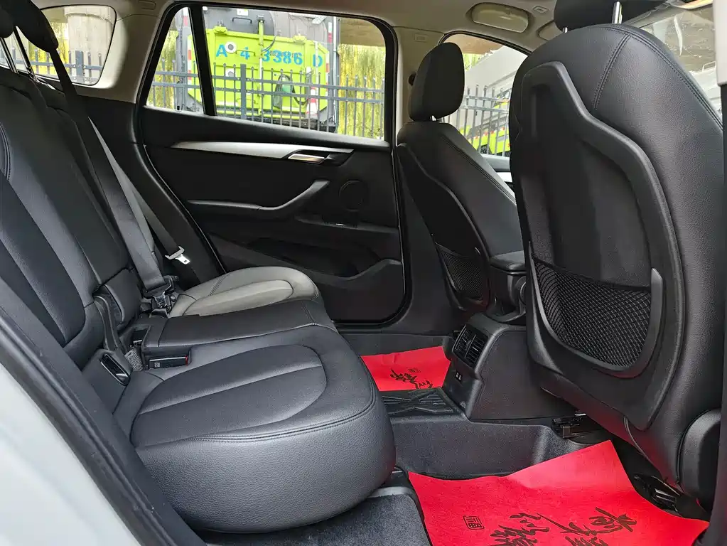 BMW X1 — миниатюра 13