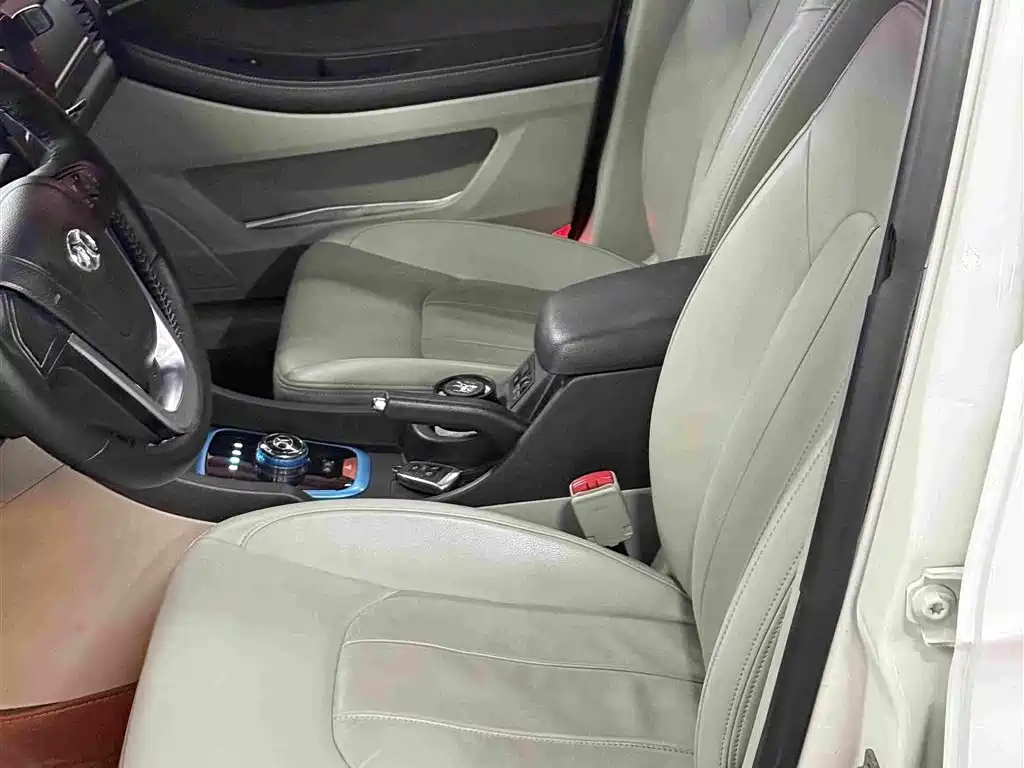 BAIC New Energy EU — миниатюра 10