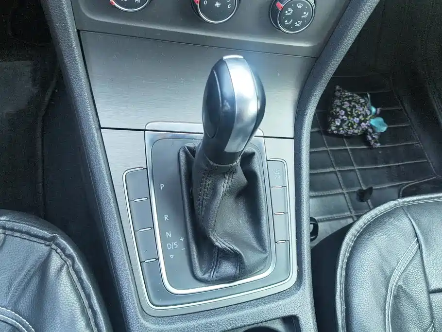 Volkswagen Golf — миниатюра 16
