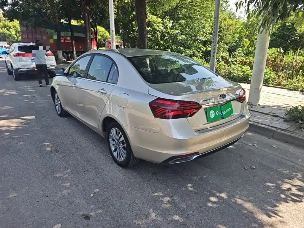 Geely Emgrand — миниатюра 5